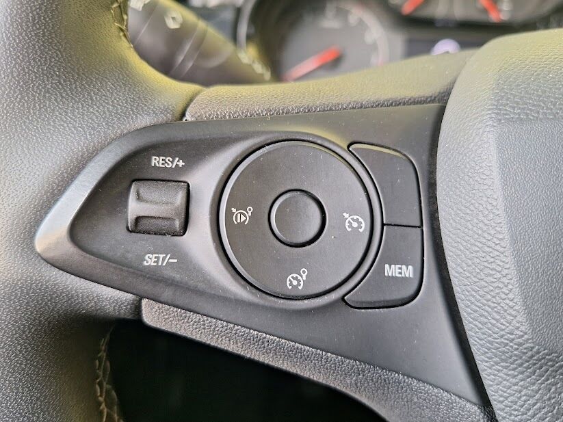 opel-corsa-2023-gasolina-1199cc