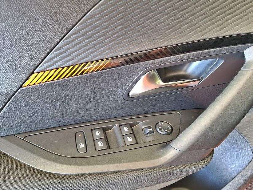 peugeot-2008-2023-diesel-1499cc