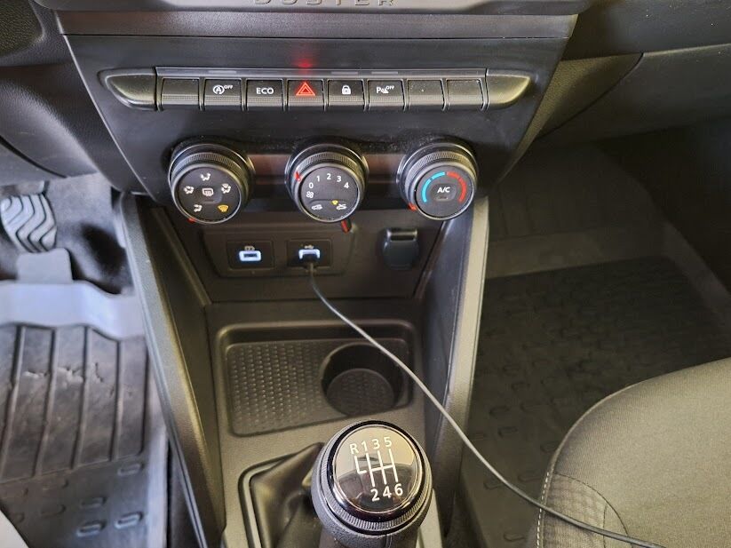 dacia-duster-2023-gasolina-999cc