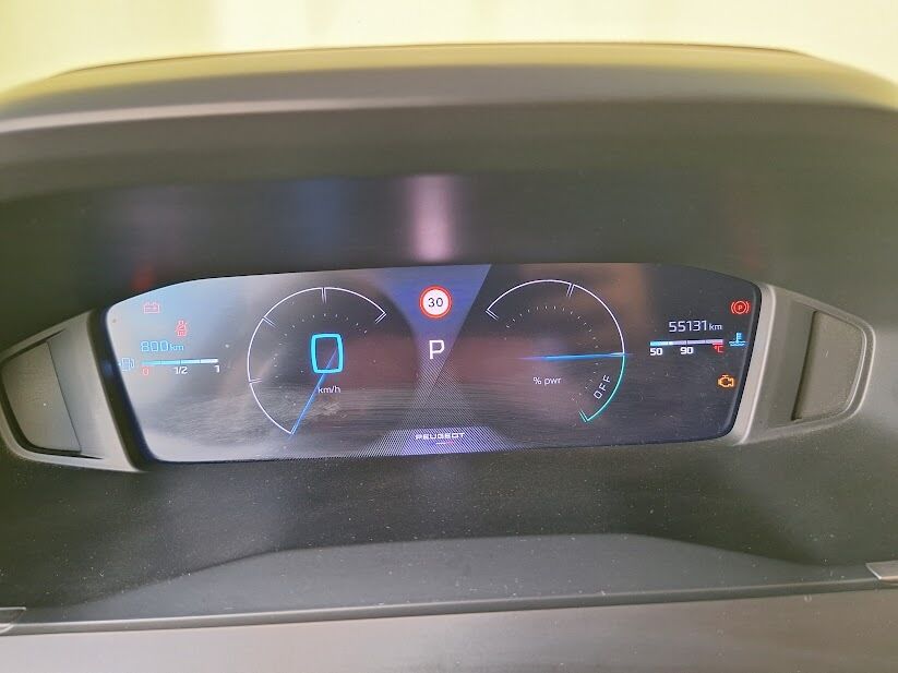 peugeot-208-2024-hibrido-a-gasolina-1199cc
