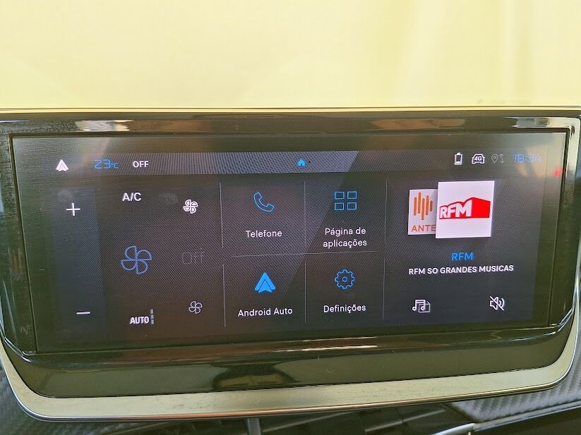 peugeot-208-2024-hibrido-a-gasolina-1199cc