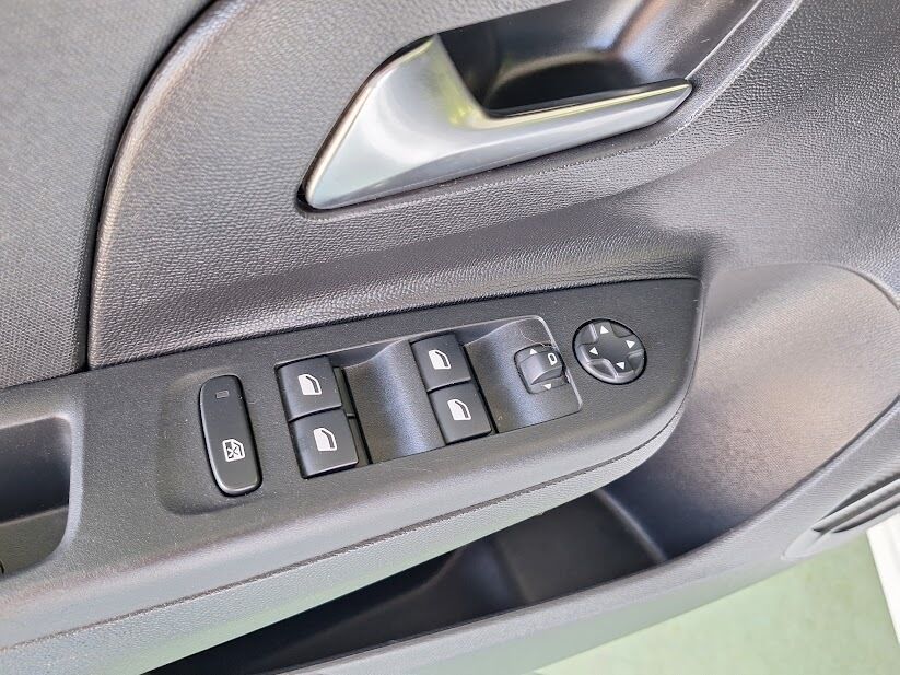 opel-corsa-2023-gasolina-1199cc