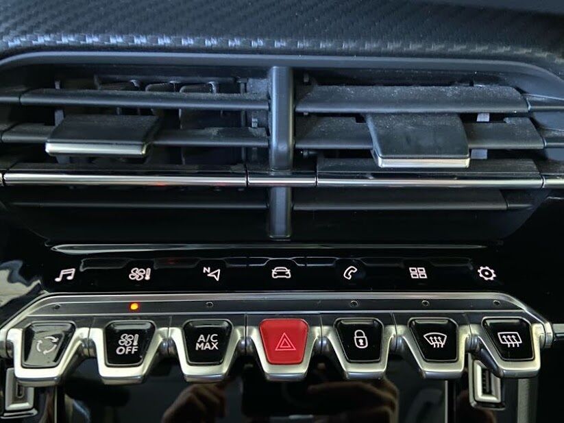peugeot-208-2021-gasolina-1199cc