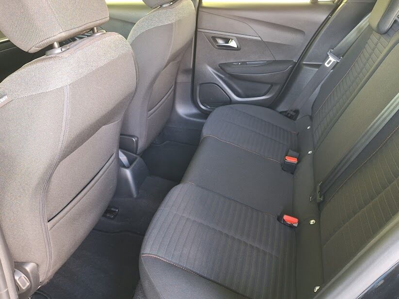 peugeot-208-2022-diesel-1499cc