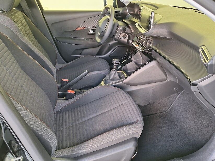peugeot-208-2022-diesel-1499cc