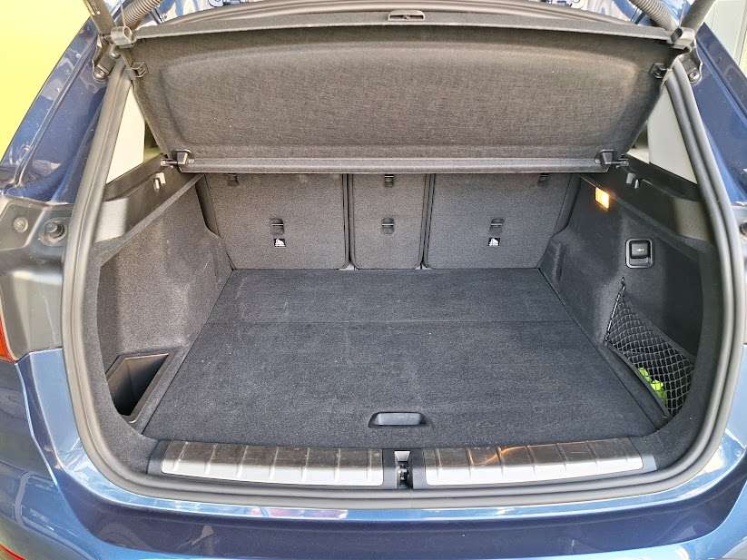 bmw-x1-16d-2021-diesel-1496cc