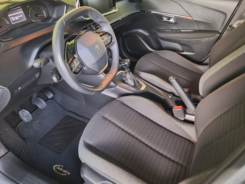 peugeot-208-2021-gasolina-1199cc