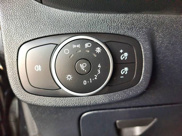 ford-fiesta-2020-gasolina-1084cc