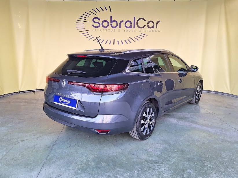 renault-megane-sport-tourer-2022-diesel-1461cc