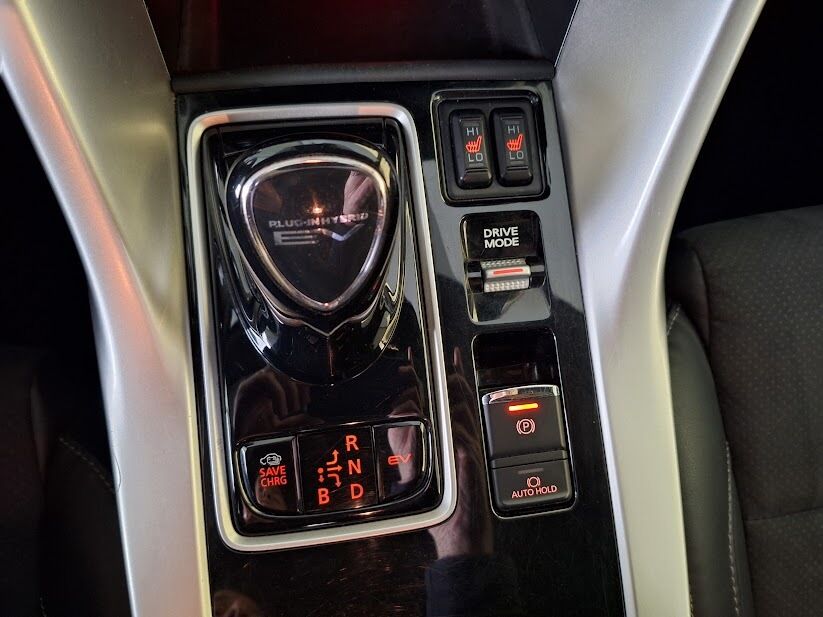 mitsubishi-eclipse-cross-2023-hibrido-a-gasolina-2360cc