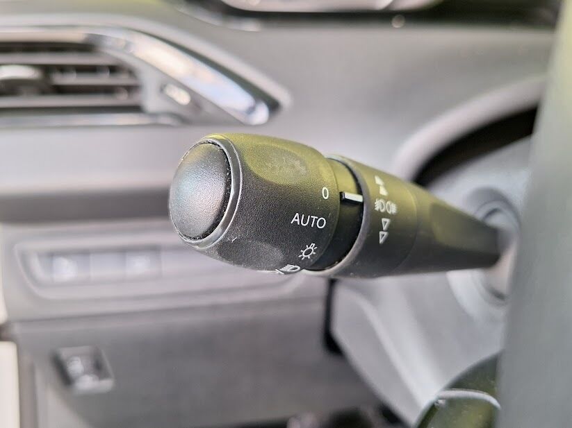 peugeot-208-2019-diesel-1499cc