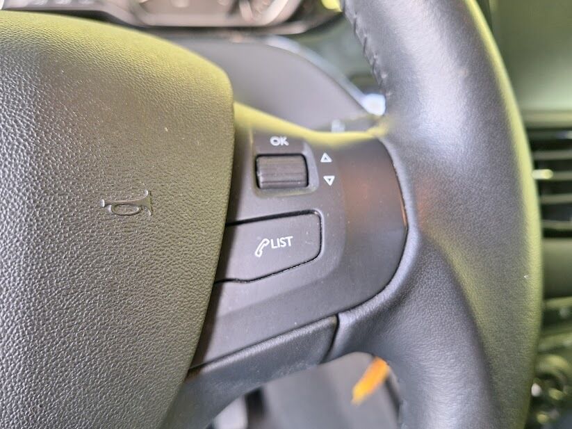 peugeot-208-2019-diesel-1499cc