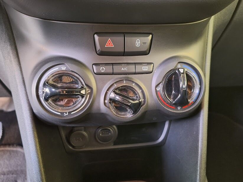 peugeot-208-2019-diesel-1499cc