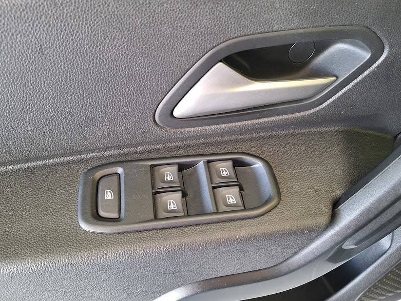 dacia-duster-2023-gasolina-999cc