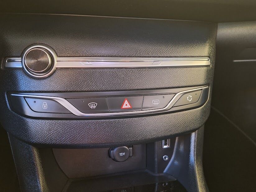peugeot-308-sw-2016-diesel-1560cc