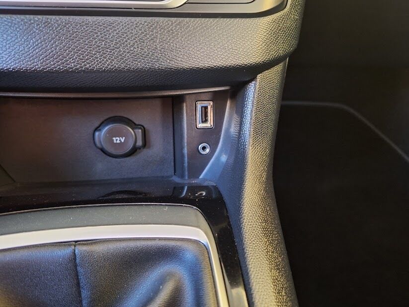 peugeot-308-sw-2016-diesel-1560cc