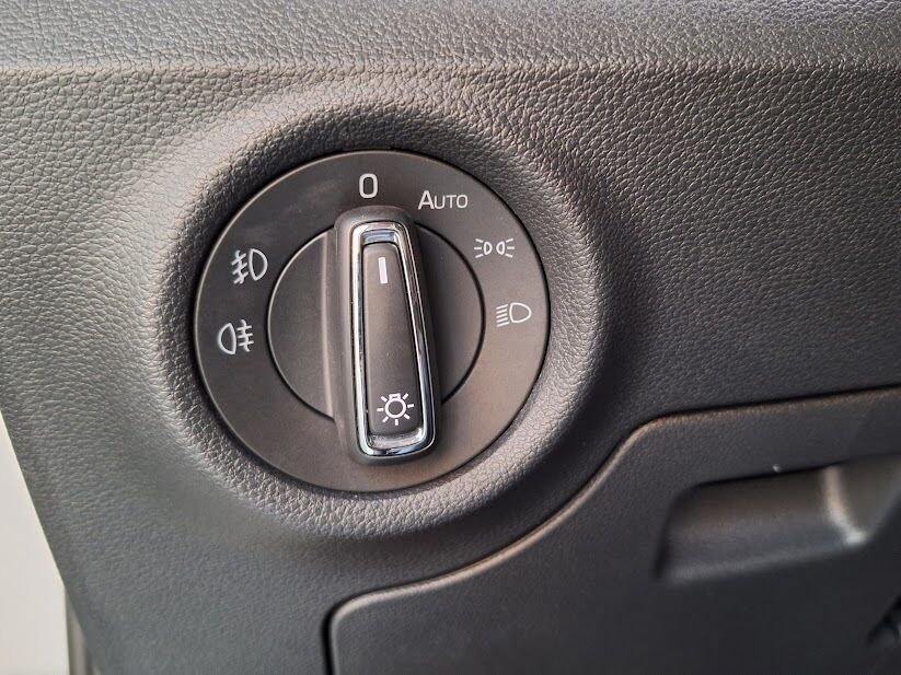 skoda-kamiq-2023-gasolina-999cc