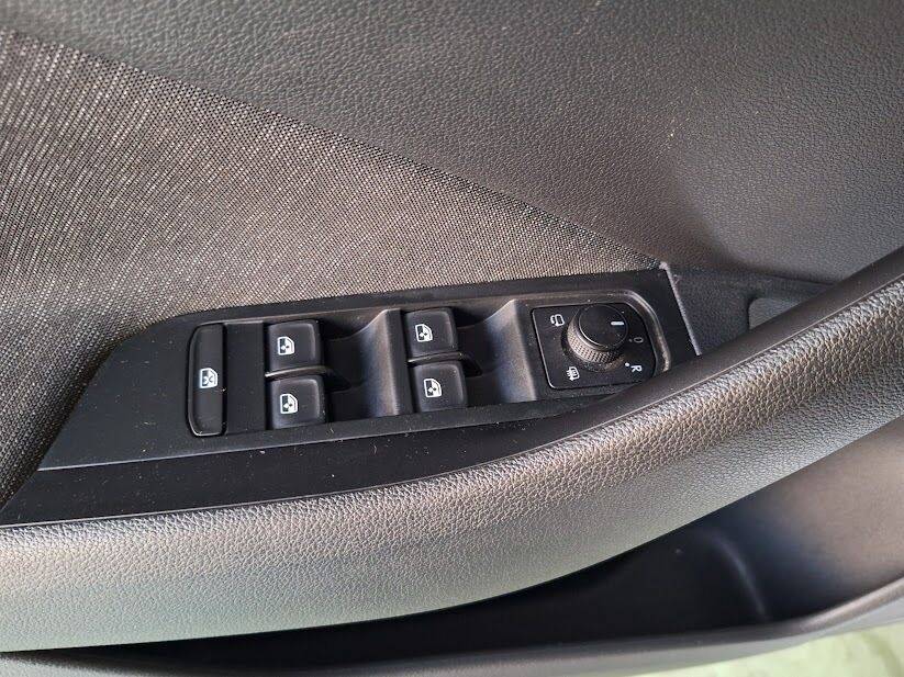 skoda-kamiq-2023-gasolina-999cc