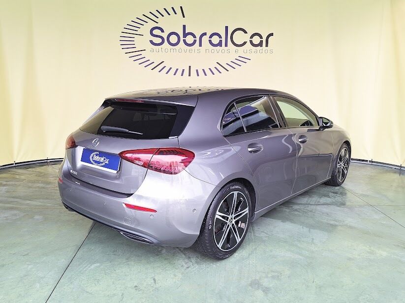 mercedes-benz-classe-a-2023-hibrido-a-gasolina-1332cc