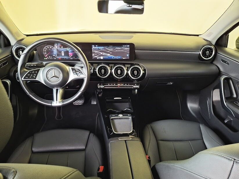 mercedes-benz-classe-a-2023-hibrido-a-gasolina-1332cc