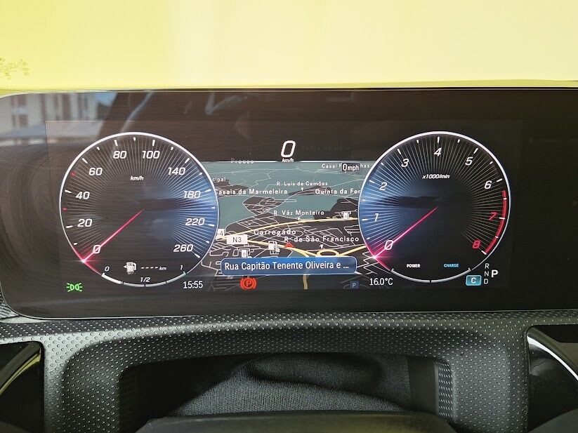mercedes-benz-classe-a-2023-hibrido-a-gasolina-1332cc