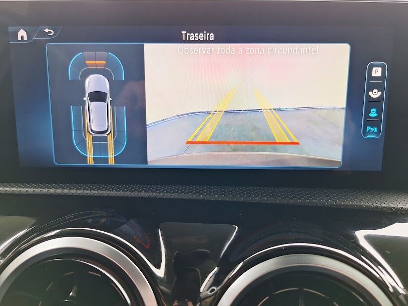 mercedes-benz-classe-a-2023-hibrido-a-gasolina-1332cc