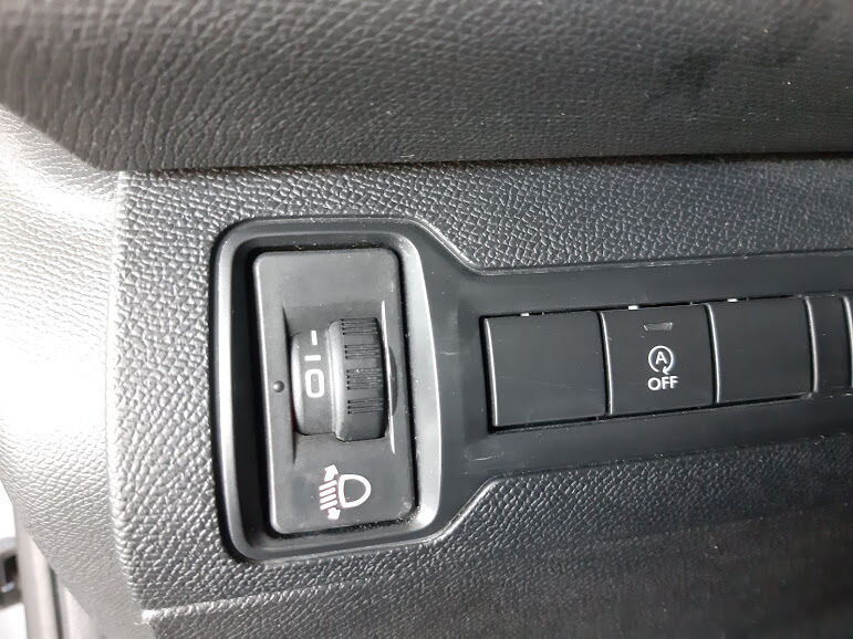 peugeot-308-sw-2020-diesel-1499cc