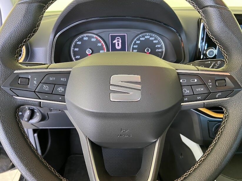 seat-arona-2022-gasolina-999cc