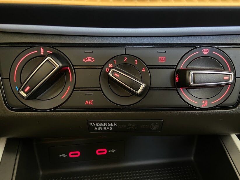 seat-arona-2022-gasolina-999cc