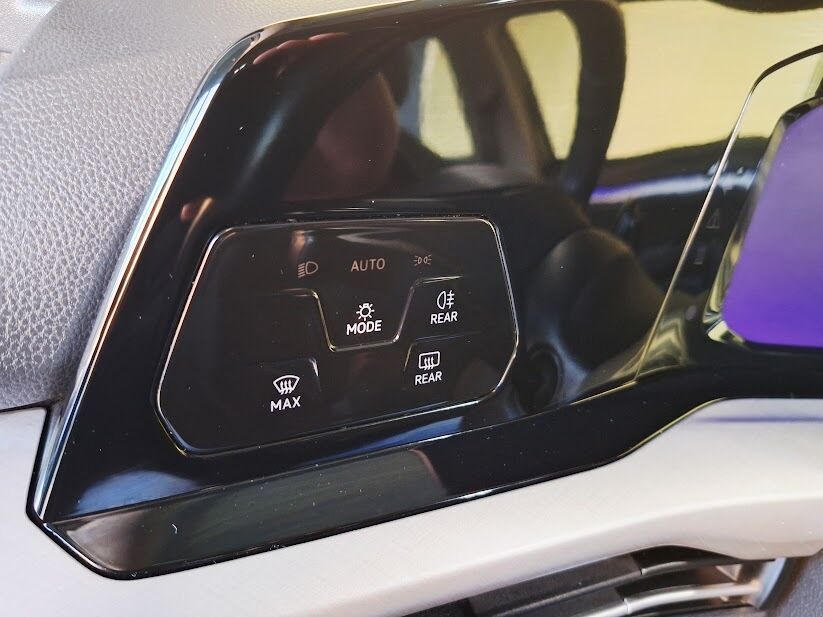 volkswagen-golf-variant-2021-diesel-1968cc