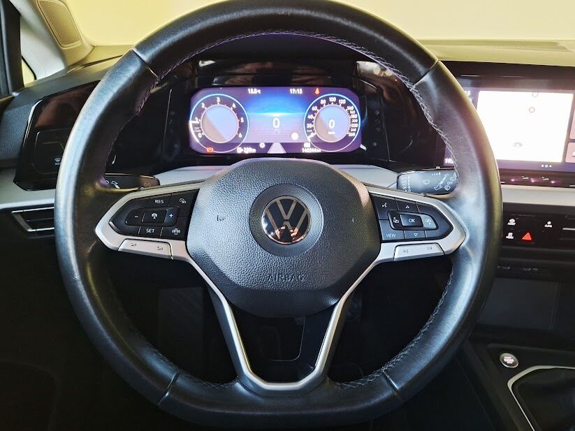 volkswagen-golf-variant-2021-diesel-1968cc