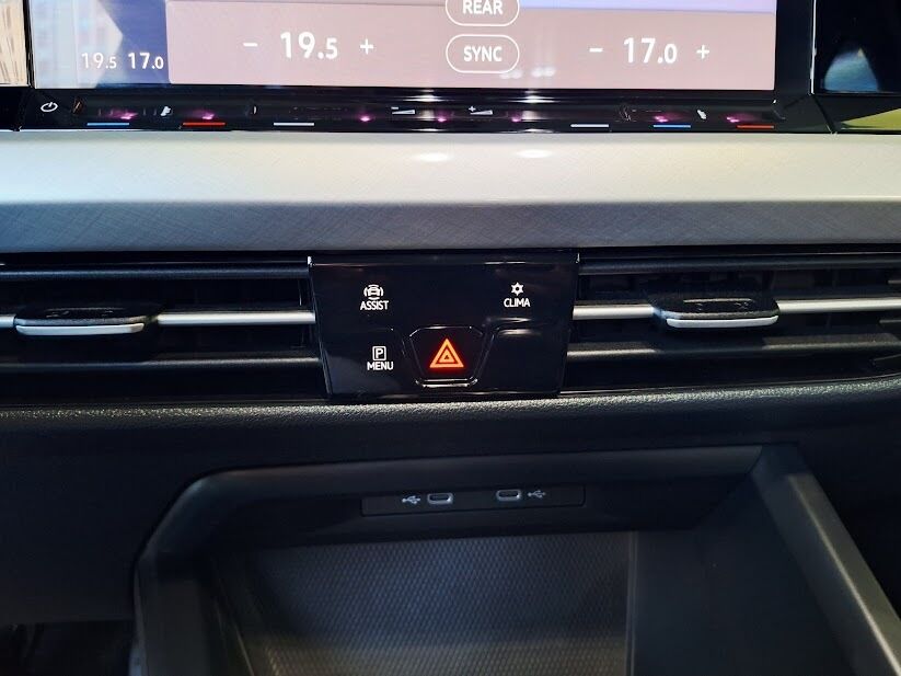 volkswagen-golf-variant-2021-diesel-1968cc