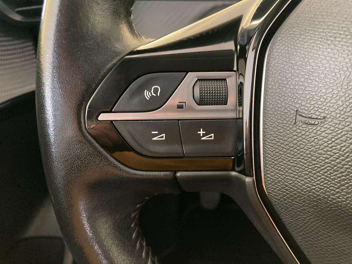 peugeot-208-2021-gasolina-1199cc