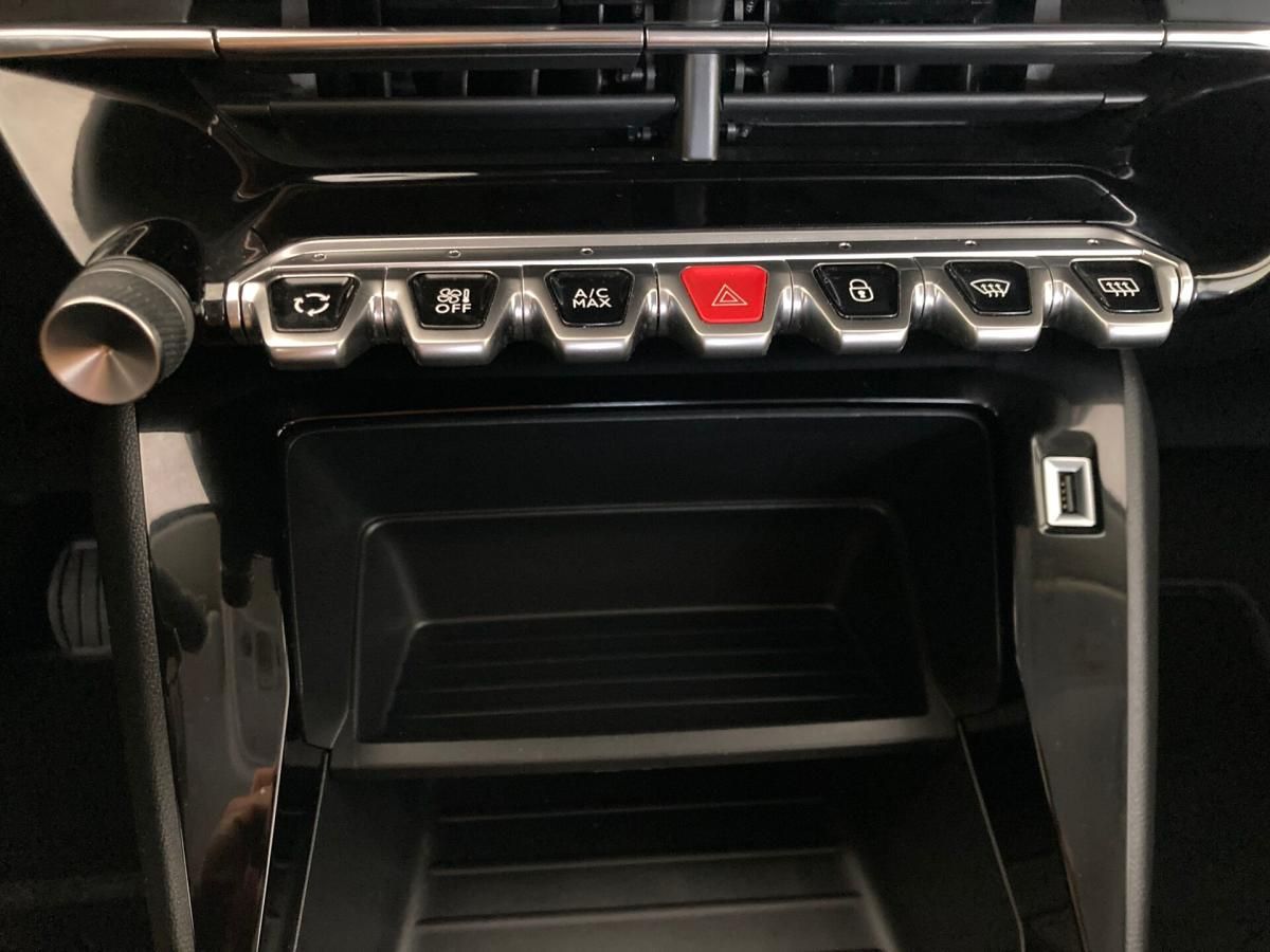 peugeot-208-2021-gasolina-1199cc