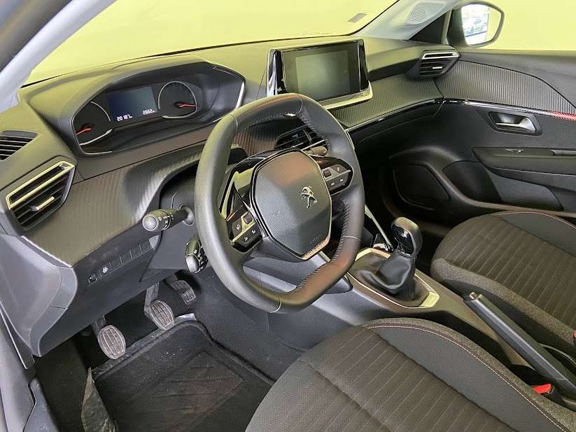 peugeot-208-2022-gasolina-1199cc