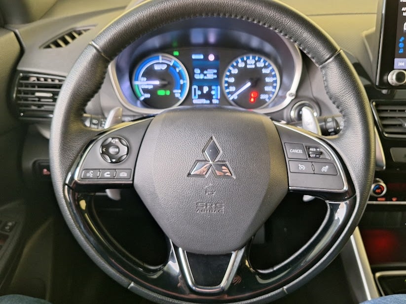 mitsubishi-eclipse-cross-2023-hibrido-2360cc