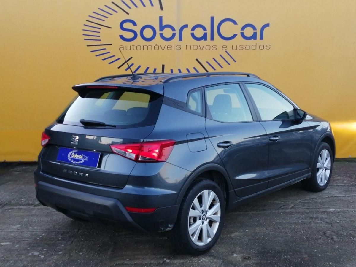 seat-arona-2023-gasolina-999cc