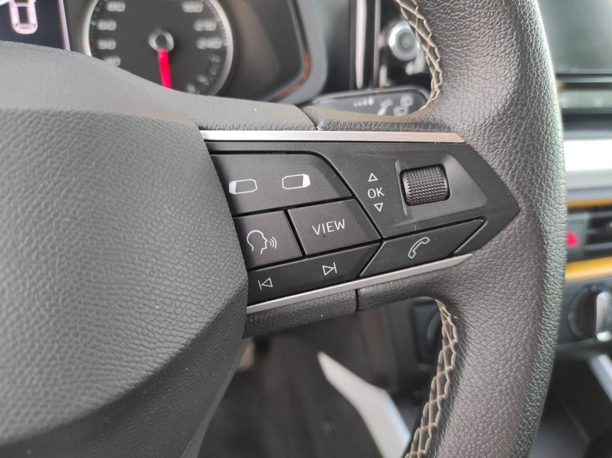 seat-arona-2022-gasolina-999cc