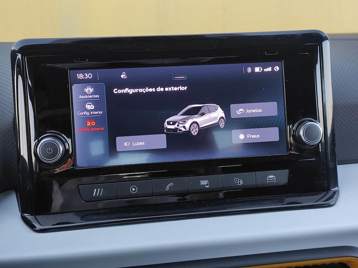 seat-arona-2022-gasolina-999cc