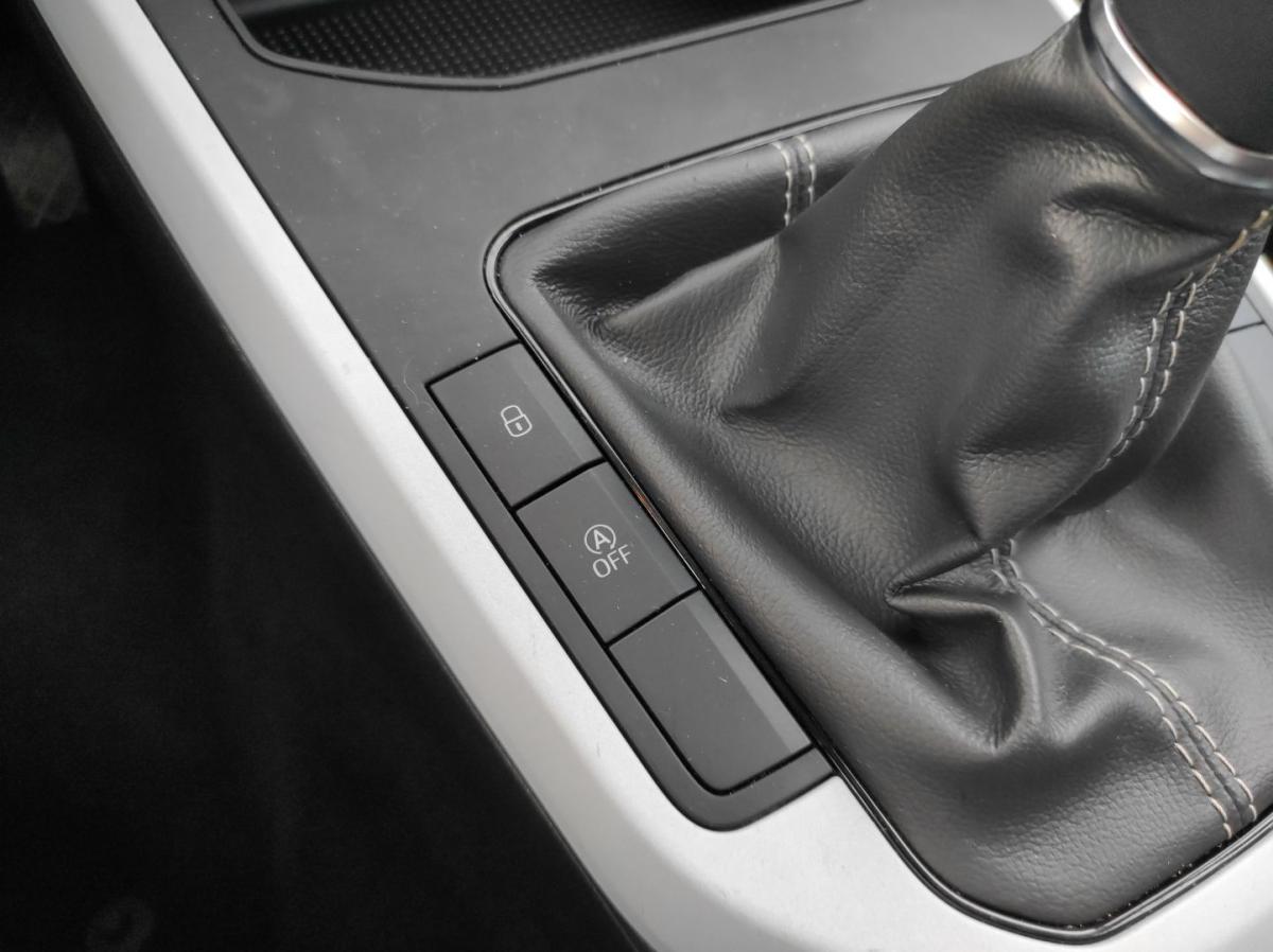 seat-arona-2022-gasolina-999cc