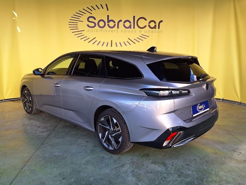 peugeot-308-sw-2023-gasolina-1199cc