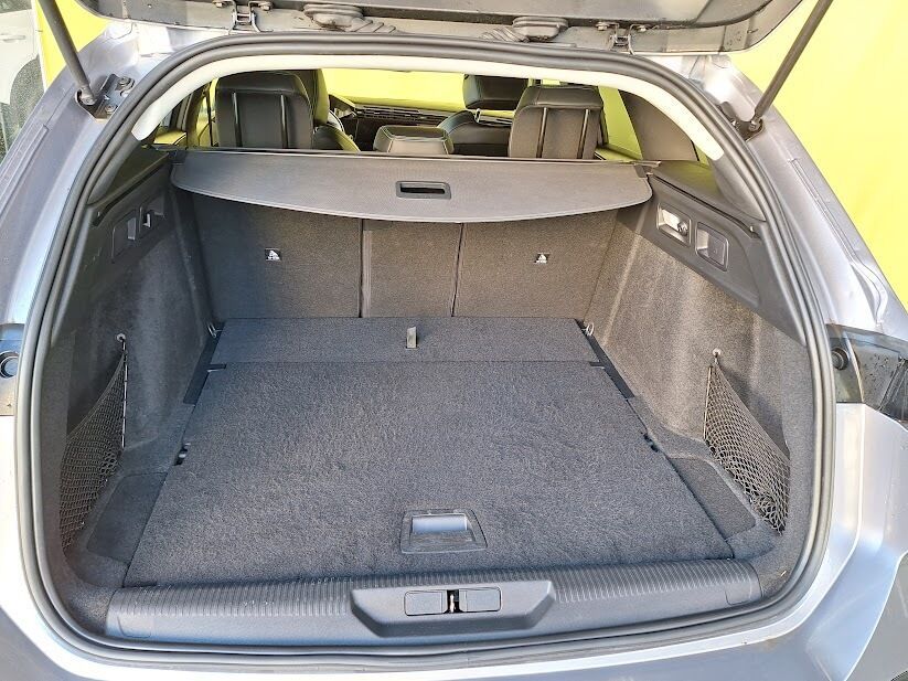 peugeot-308-sw-2023-gasolina-1199cc