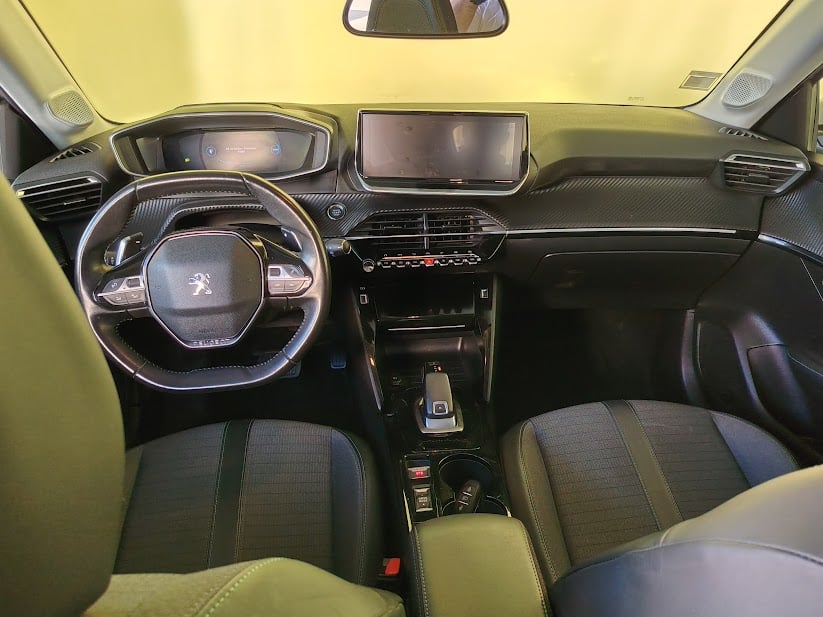 peugeot-208-2021-gasolina-1199cc