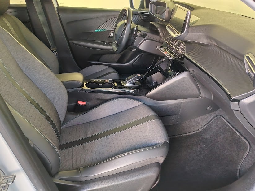 peugeot-208-2021-gasolina-1199cc