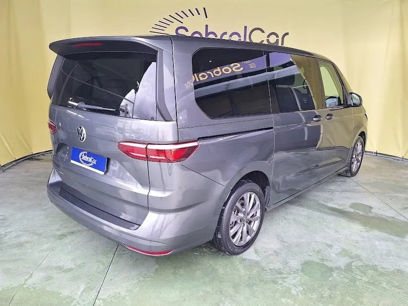 volkswagen-golf-sportsvan-2023-diesel-1968cc