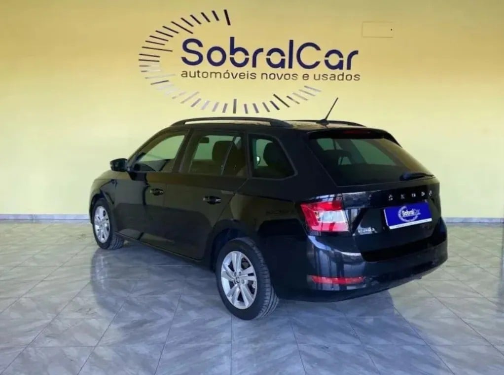 skoda-fabia-break-2022-gasolina-999cc