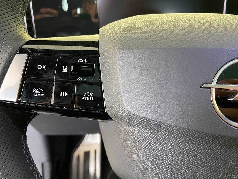 opel-astra-2022-gasolina-1199cc