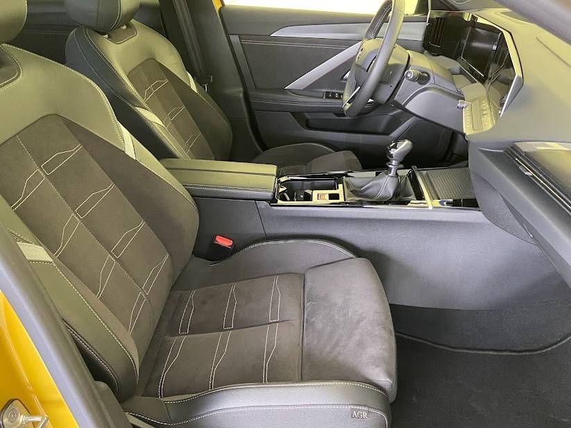 opel-astra-2022-gasolina-1199cc