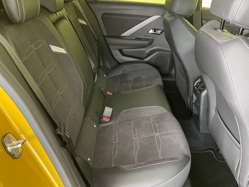 opel-astra-2022-gasolina-1199cc