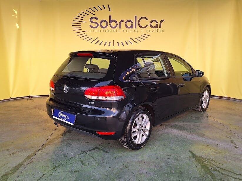 volkswagen-golf-2009-diesel-1968cc